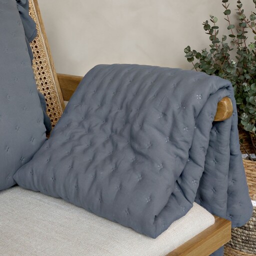 Impressionen zu Chic Antique Aix Soft Quilt - Kuscheldecke im Vintage Landhausstil, Bild 4