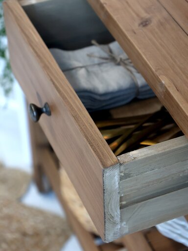 Impressionen zu Chic Antique Anrichtetisch mit Rädern, Bild 2