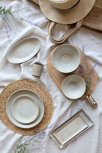 Impressionen zu Chic Antique Cassis Tablett aus Melamin in Latte, Bild 2