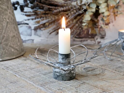 Impressionen zu Chic Antique Eisen Kerzenständer in Blumenform, Bild 3