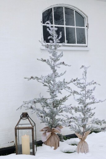 Impressionen zu Chic Antique Künstlicher Tannenbaum Fleur mit Zapfen & Schnee, Bild 3