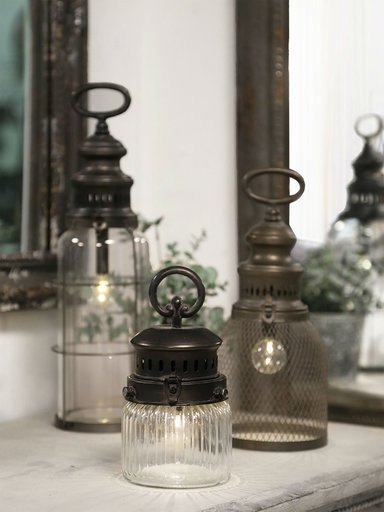 Impressionen zu Chic Antique Französische Stalllaterne inkl. Glühbirne und Timer mit gerilltem Glas, Bild 2