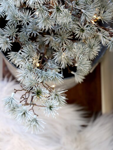 Impressionen zu Chic Antique Künstlicher Tannenbaum Zedern mit LED, Bild 2