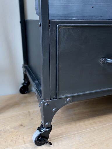 Impressionen zu Chic Antique Regal auf Rädern mit Schubladen, Bild 3