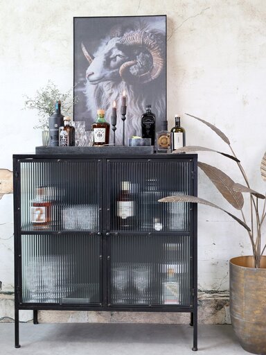 Impressionen zu Chic Antique Vitrinenschrank aus Eisen mit gerillten Glastüren, Bild 3