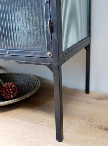 Impressionen zu Chic Antique Vitrinenschrank mit gerillten Glastüren, Bild 3