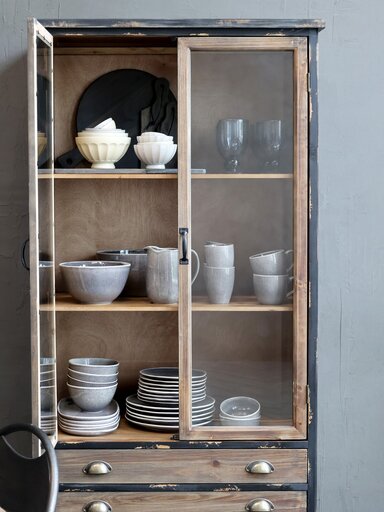 Impressionen zu Chic Antique Vitrinenschrank mit Glastüren und 4 länglichen Schubladen, Bild 3