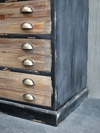 Impressionen zu Chic Antique Vitrinenschrank mit Glastüren und 4 länglichen Schubladen, Bild 4