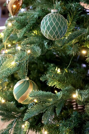 Impressionen zu Chic Antique Weihnachtskugeln Olivgrün im 3er-Set, Bild 3