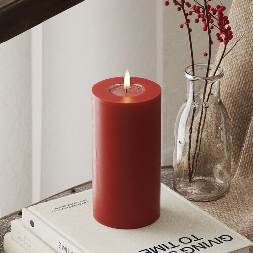Impressionen zu Deluxe Homeart LED Stumpenkerze Real Flame rot, Bild 3