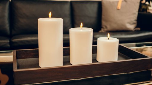 Impressionen zu Deluxe Homeart LED Stumpenkerze Real Flame weiß, Bild 5