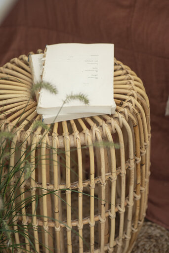 Impressionen zu IB Laursen Hocker rund aus Rattan, Bild 2