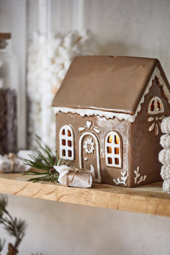 Impressionen zu IB Laursen Keramik Lebkuchenhaus für Teelicht Stillenat Türkranz, Bild 3
