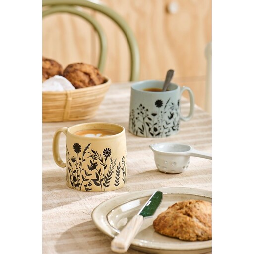 Impressionen zu IB Laursen Tasse mit Henkel mit Blumensilhouetten, Bild 1