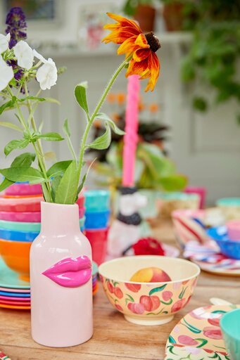 Impressionen zu RICE Keramik Vase Lipstick, Bild 1