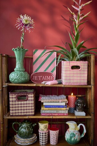 Impressionen zu RICE Quadratischer Raffia Korb Pink Checks 30x30x25, Bild 3
