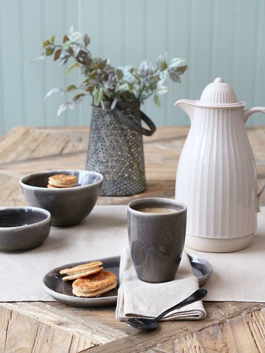Speisen im Landhausstil mit Chic Antique Calais