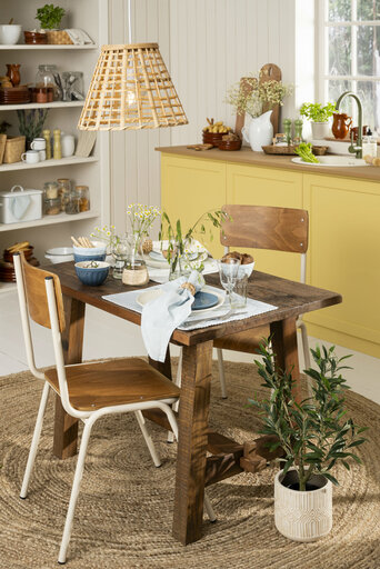 Impressionen zu IB Laursen Stuhl aus Holz und Metall, Bild 1